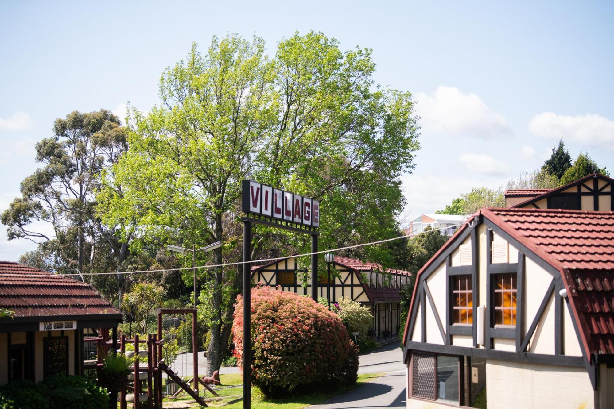Village Family Motor Inn Launceston Esterno foto
