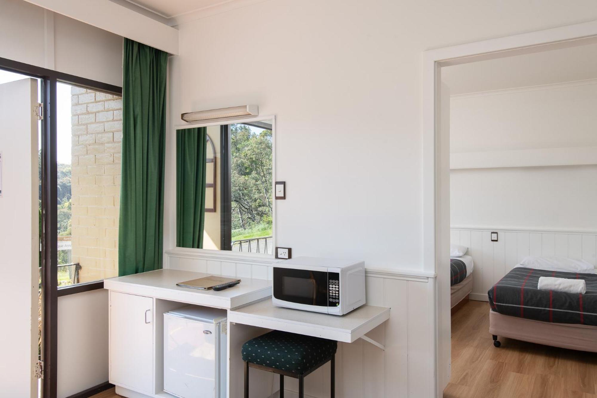 Village Family Motor Inn Launceston Esterno foto