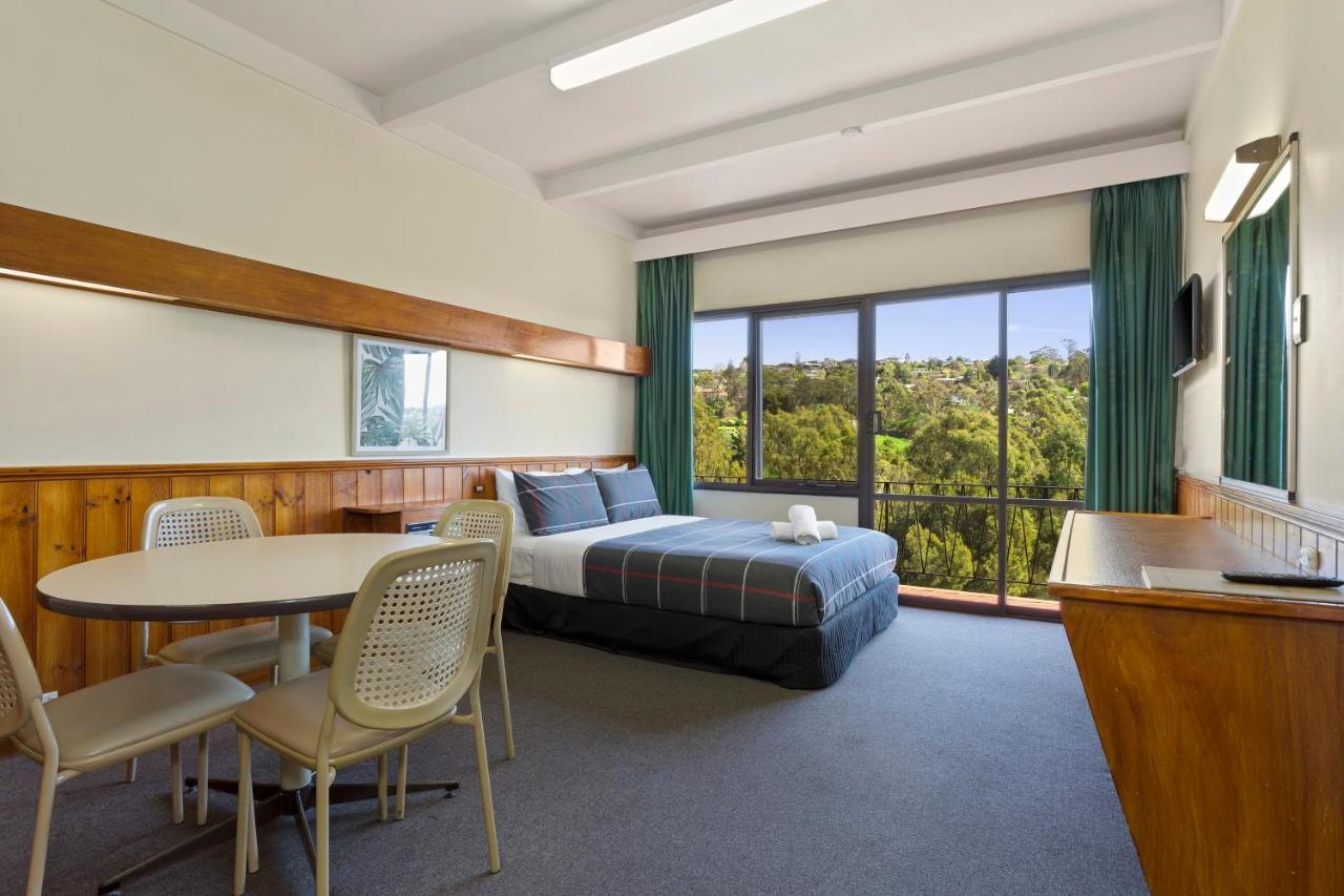 Village Family Motor Inn Launceston Esterno foto