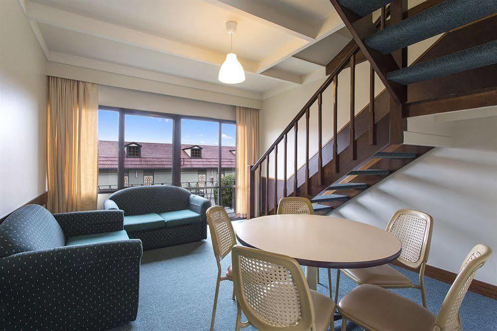 Village Family Motor Inn Launceston Esterno foto